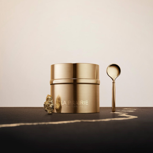 Kem dưỡng rạng rỡ Pure Gold Radiance Cream